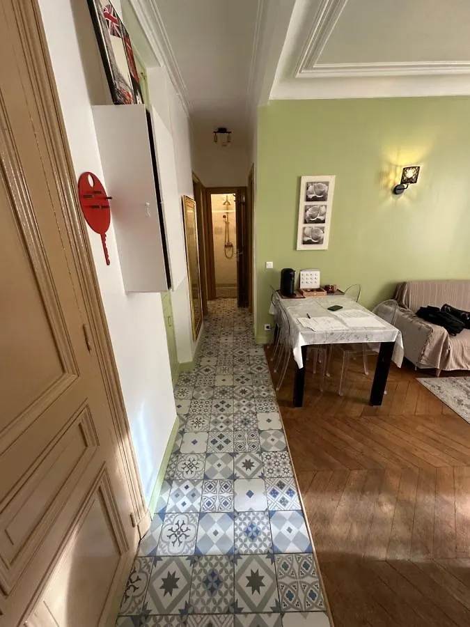 Bel Appartement Rue Oberkampf Paris 0*,  France